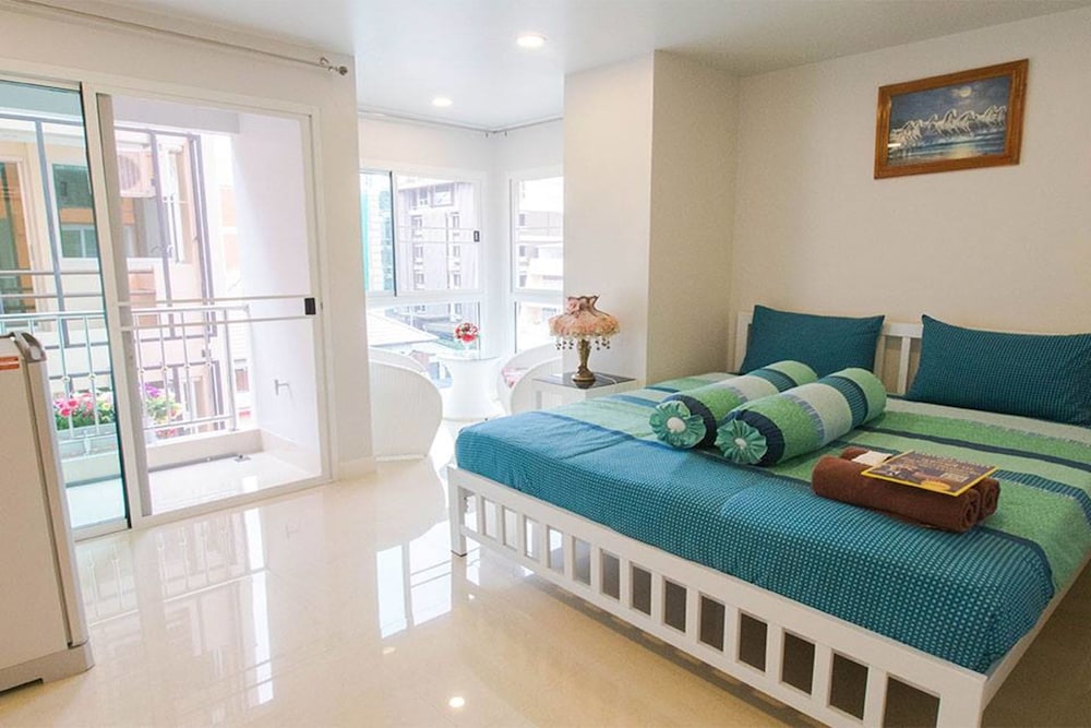 Parvena Hotel 43/64