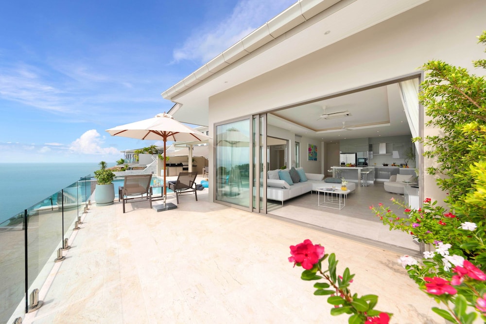 Samui Bayside Luxury Villas 4/50