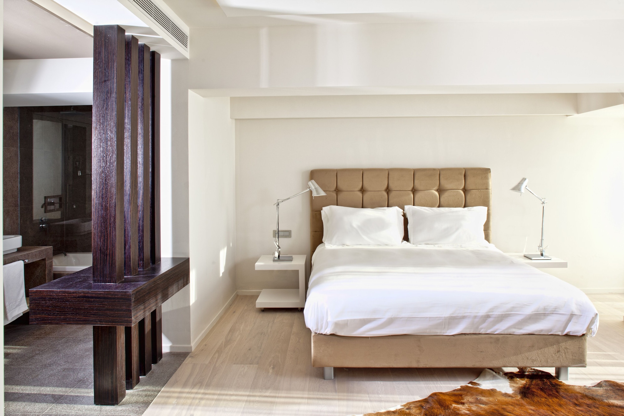 جناح بسرير كوين، Aqua Blu Boutique Hotel and Spa - Adults Only 3/4