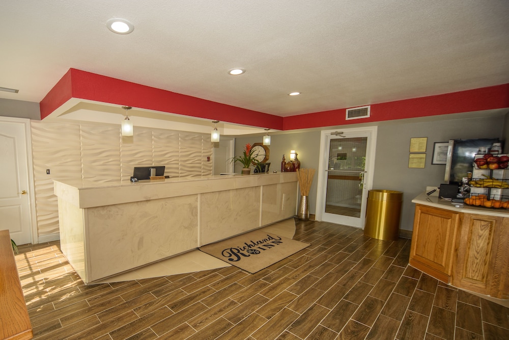 Richland Inn Lawrenceburg 8/46