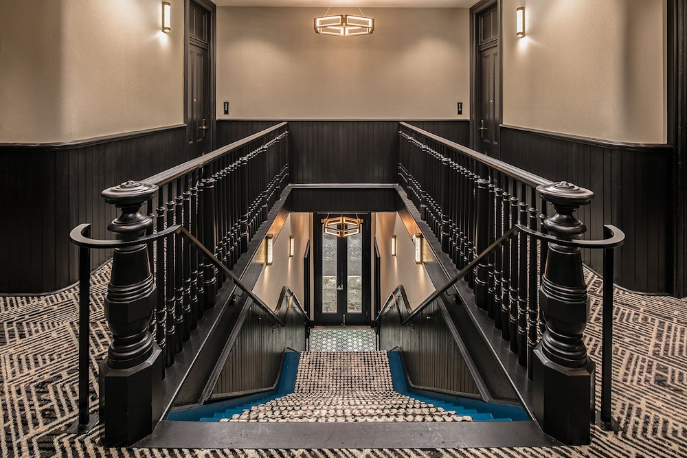 Harlow Hotel photo3