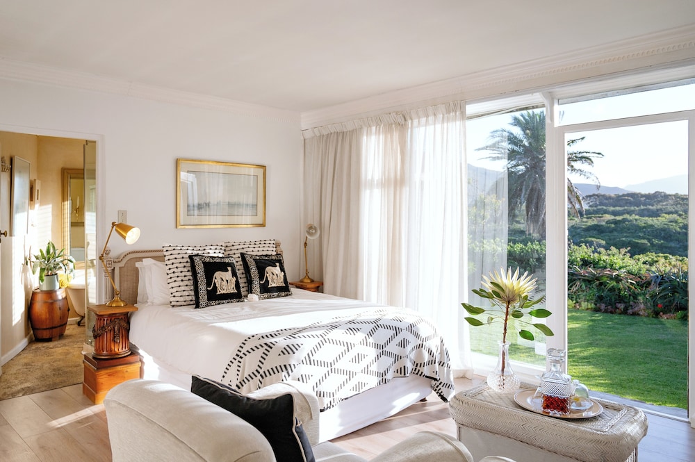 Kennedy's Beach Villa 12/50