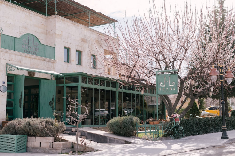 Heybe Hotel 2/50