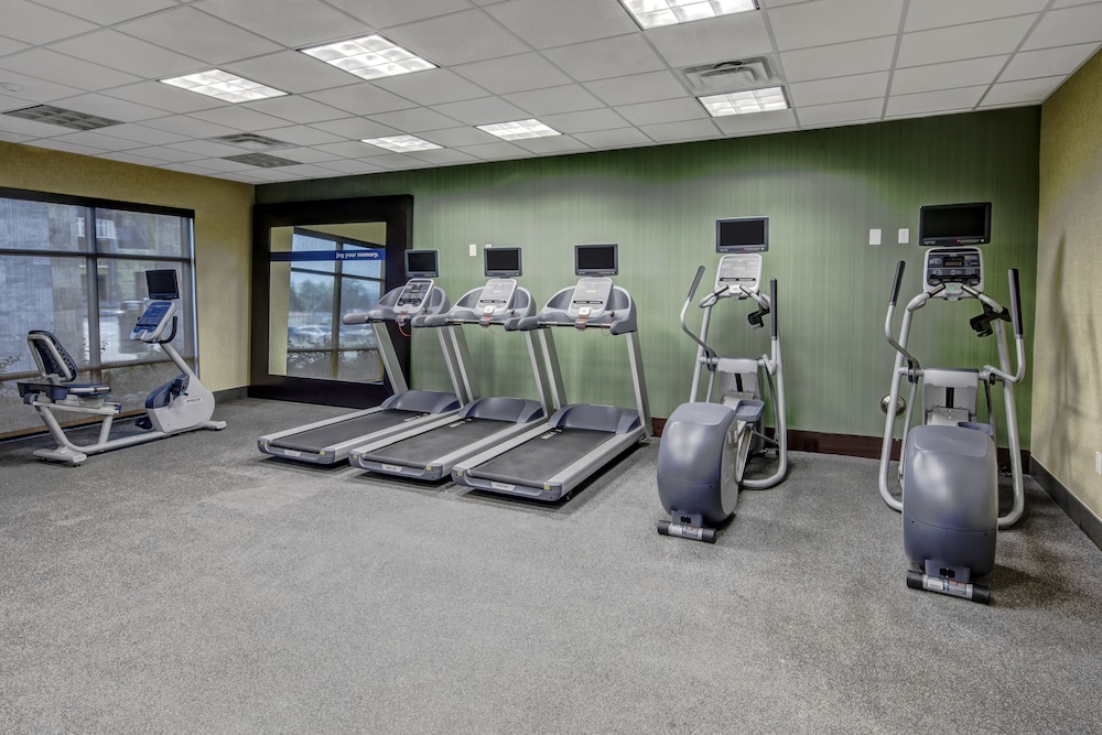 Hampton Inn and Suites San Jose Airport 17/30