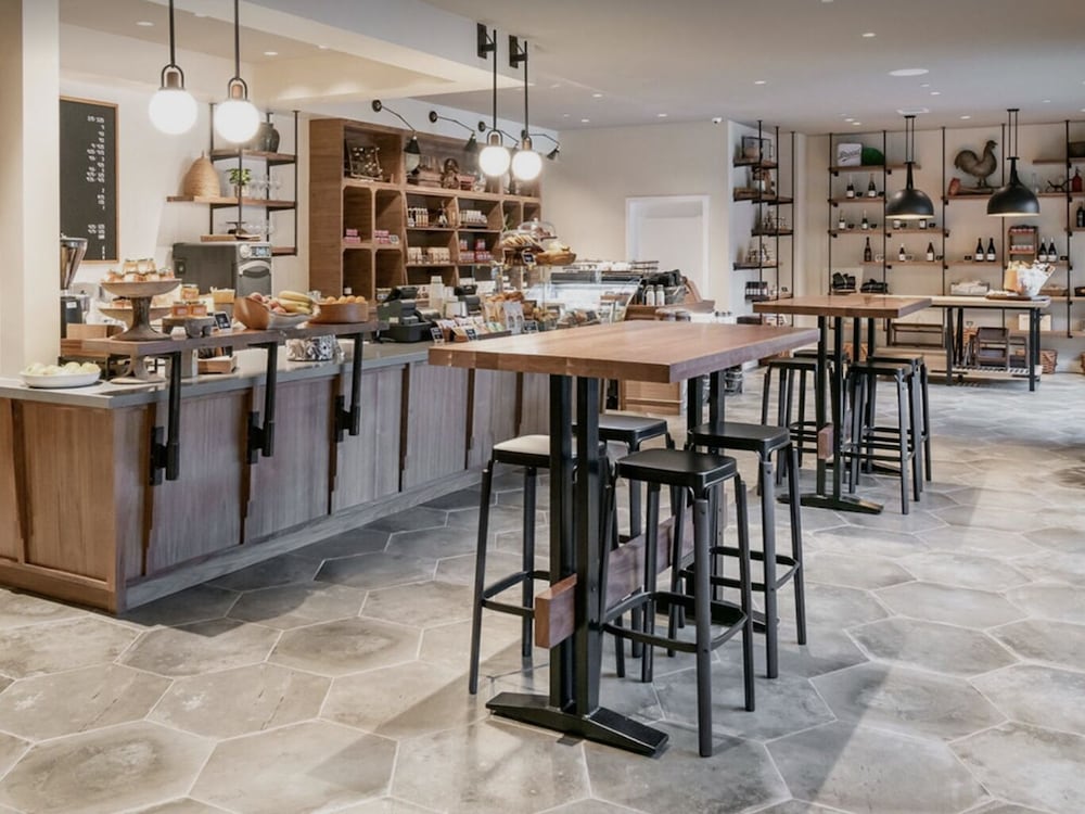 Carmel Valley Ranch 60/76