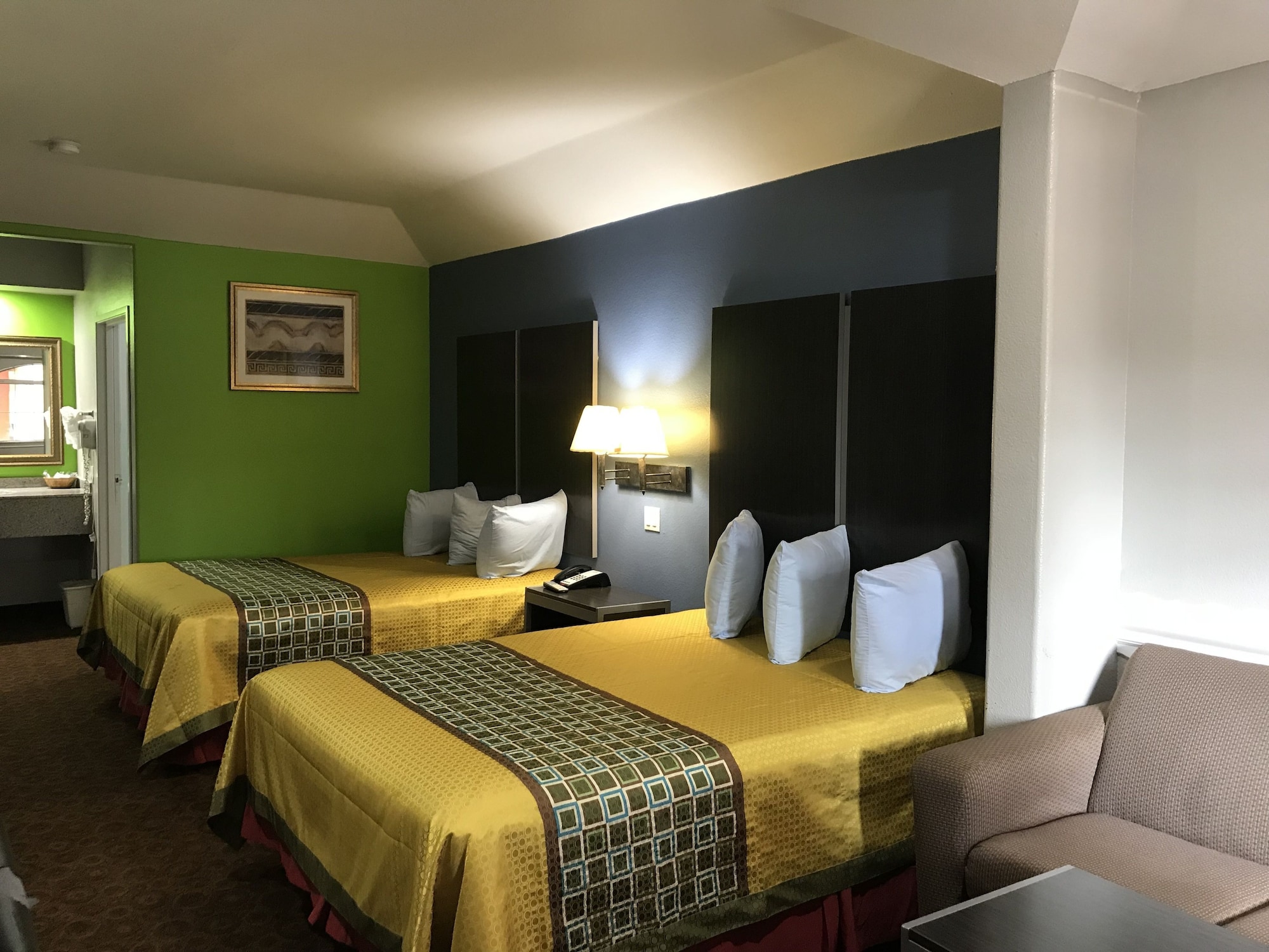 camelot inn and suites veterans memorial nw houston