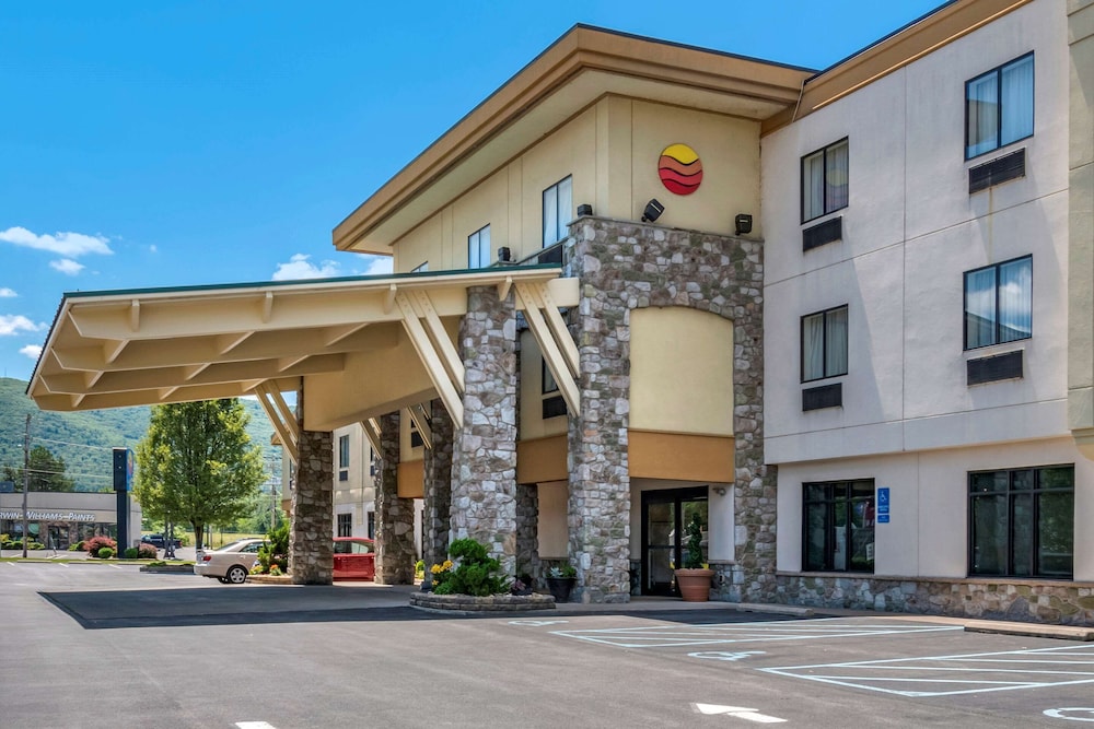 Comfort Inn Williamsport, PA 1/43