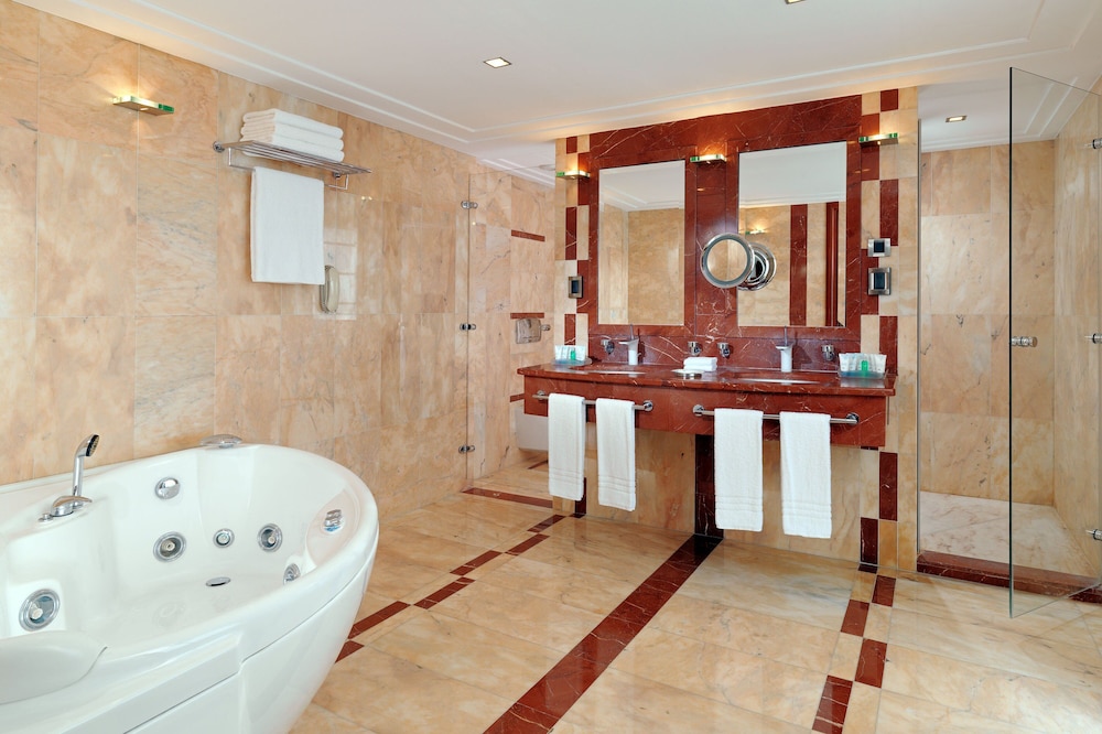 Westin Zagreb Hotel 33/68