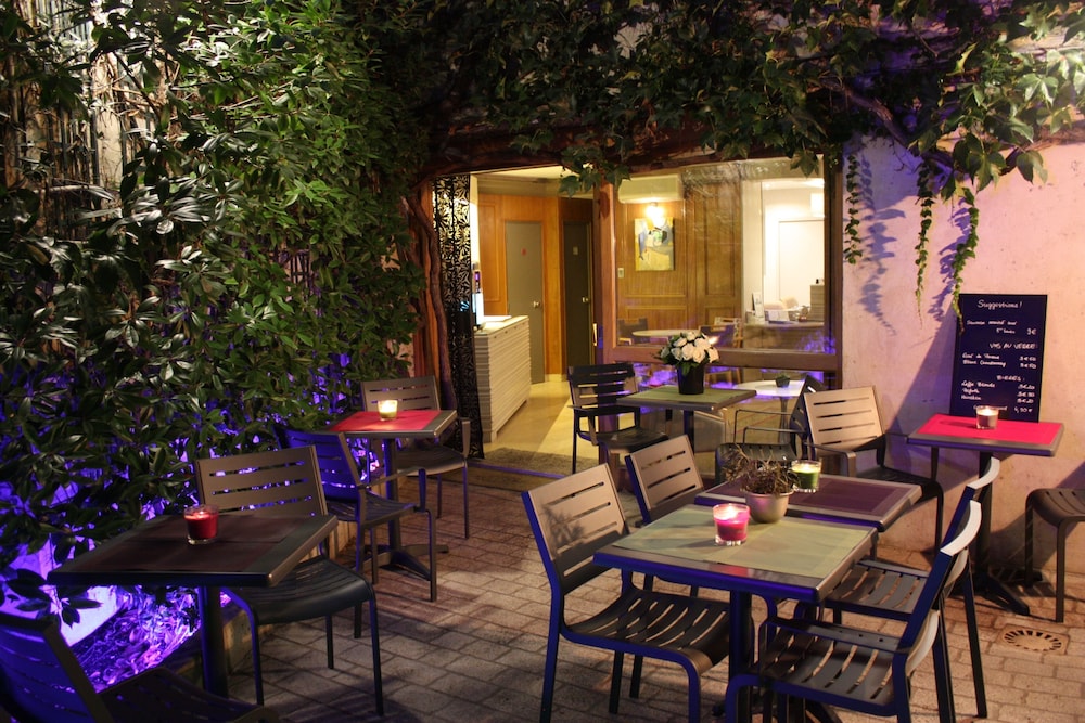 Le Dauphin Hotel 45/67