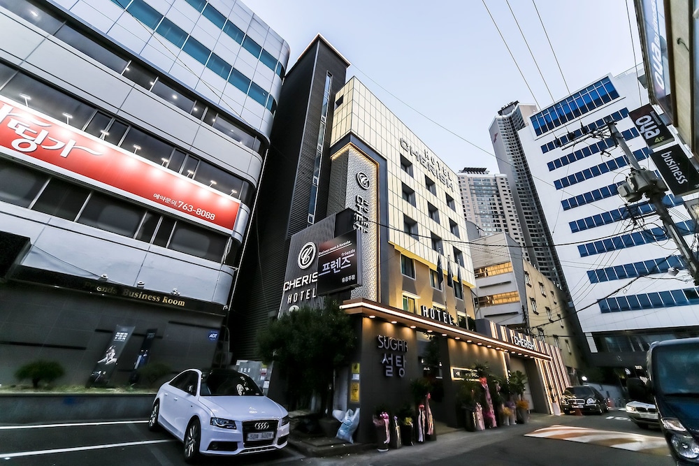 Cherish Hotel 42/50