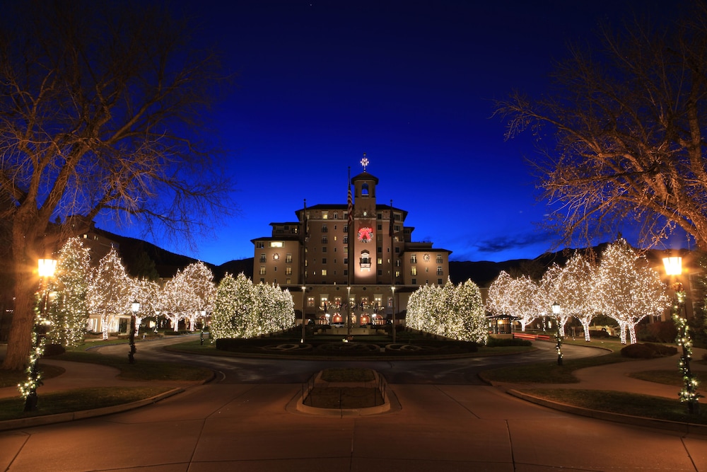 THE BROADMOOR 62/73