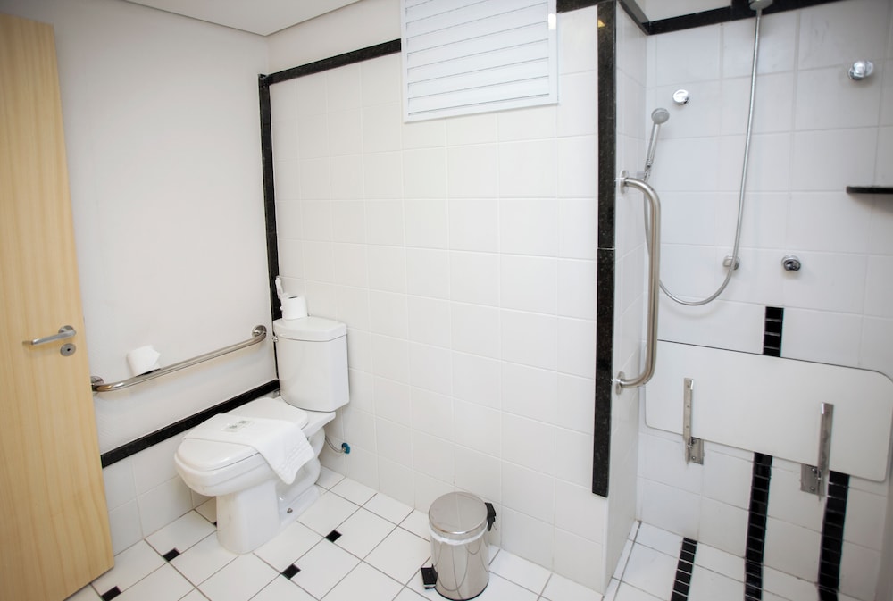 Astron Associado Estoril Hotel 64/64