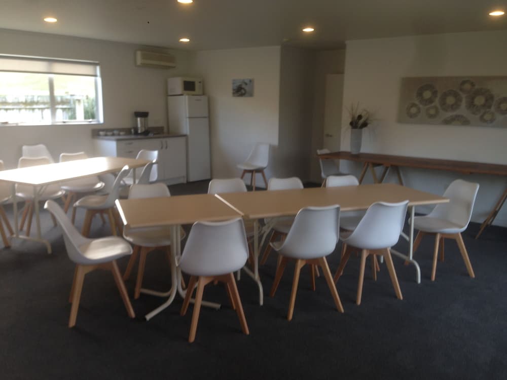 Motel Oasis, Gisborne 46/60
