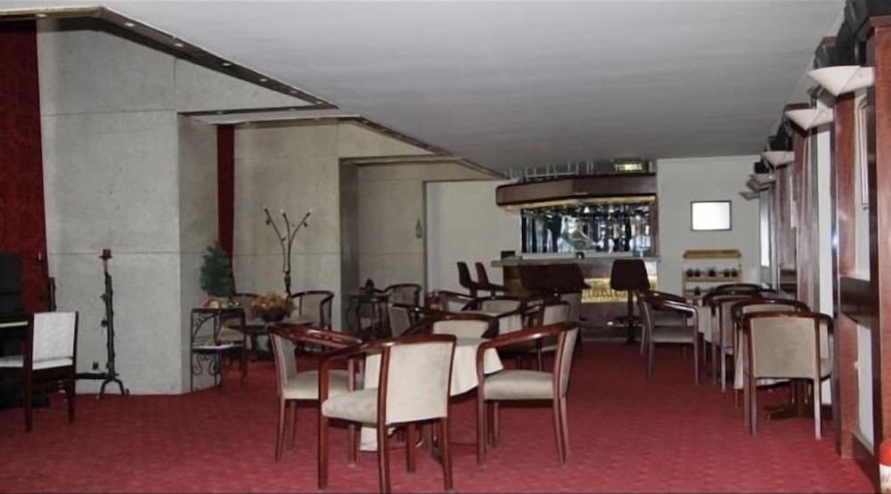 Shelter Inn Hotel & Spa 33/47