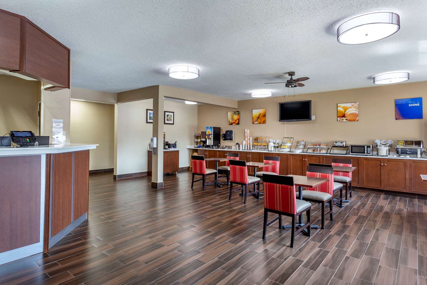 restaurant cafeteria