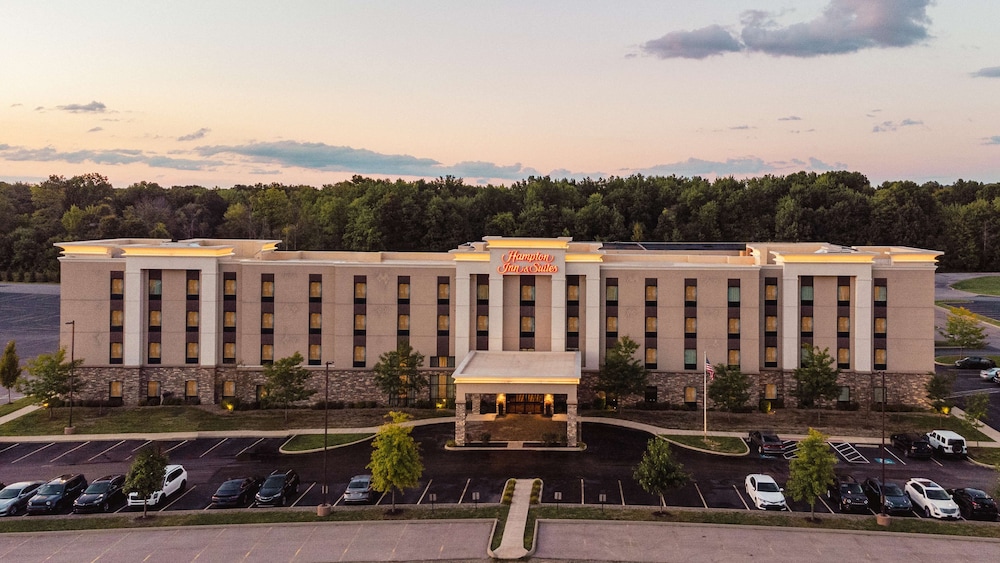 Hampton Inn and Suites Niles Warren OH 1/77