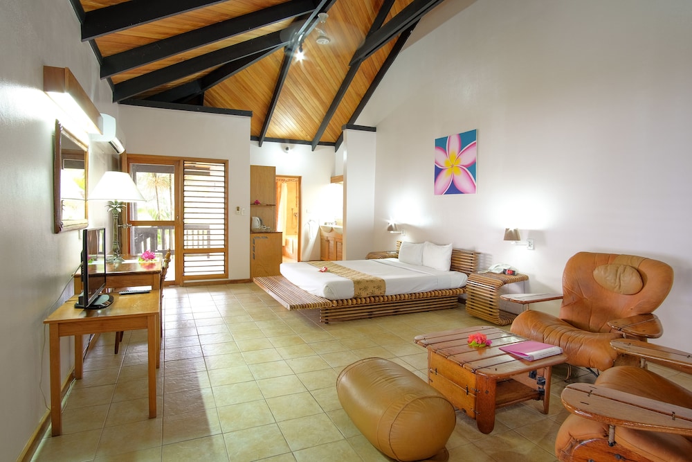 Anchorage Beach Resort 17/31