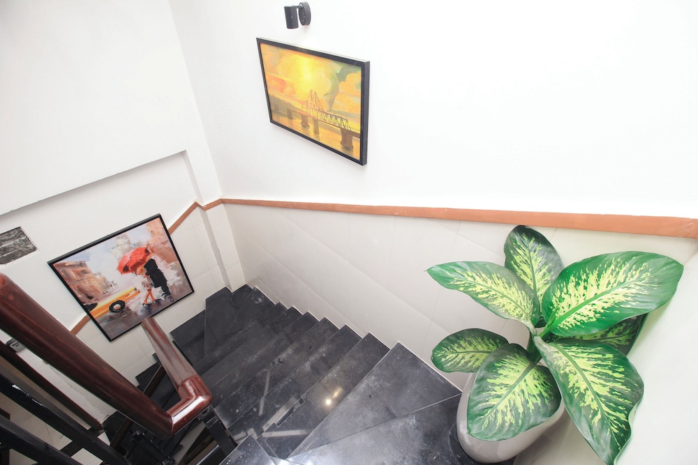 De Lustora Hotel & Apartment - District 1, HCM. 25/35