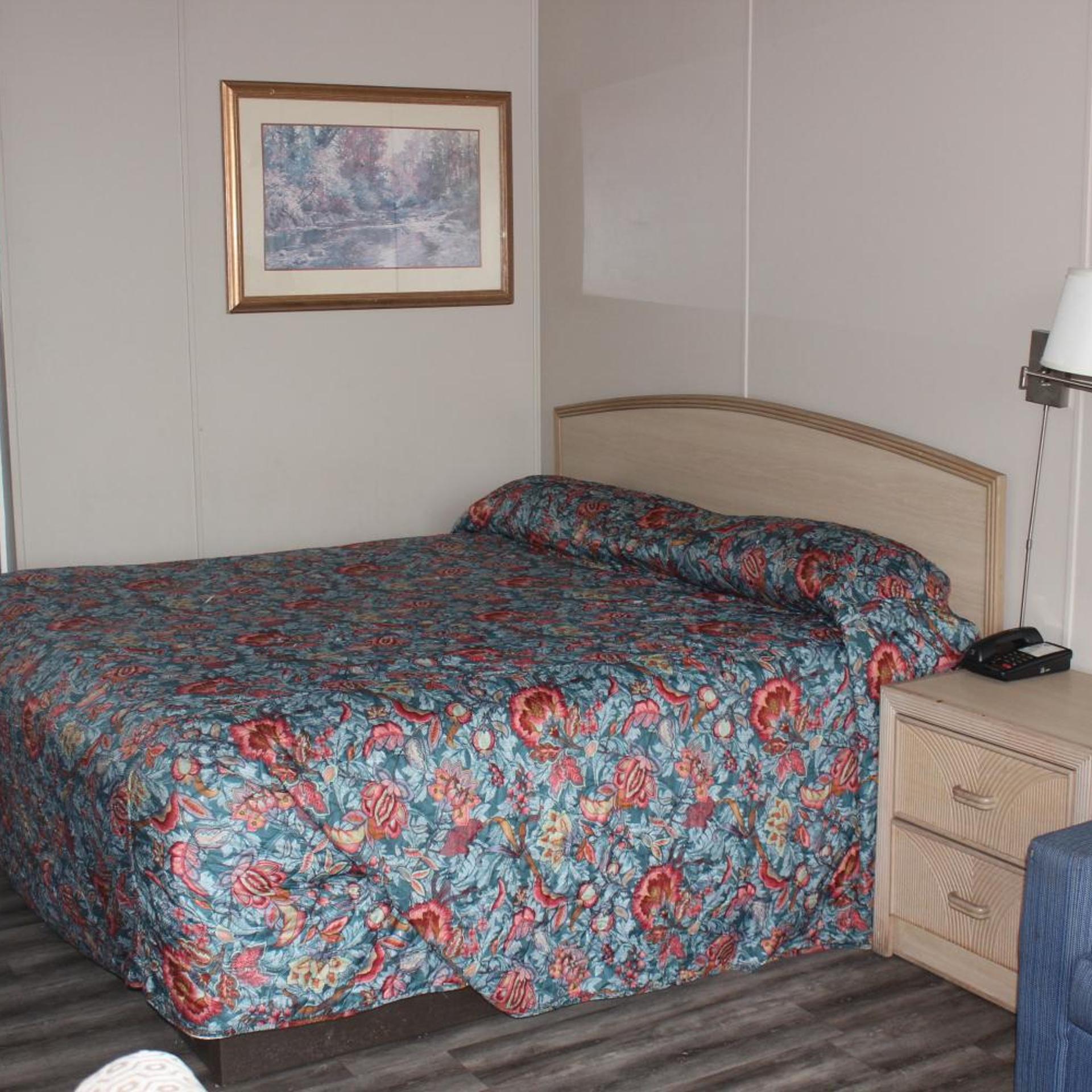 Red Carpet Inn Louisville 16/39