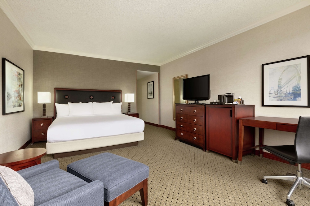 DoubleTree by Hilton South Charlotte Tyvola 11/54
