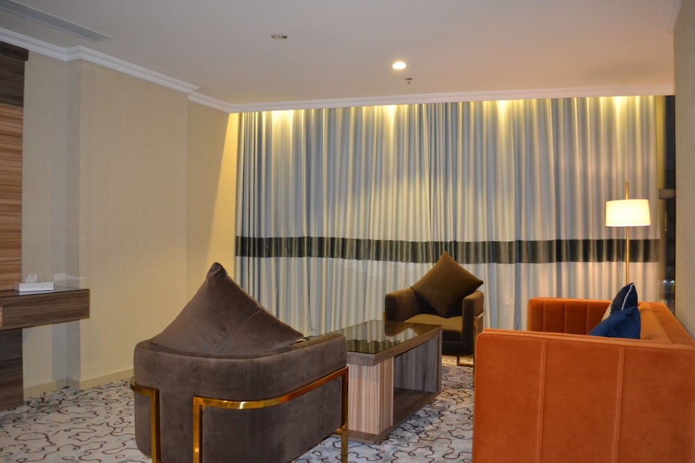 Al Shahba Al Faiha Hotel 38/42