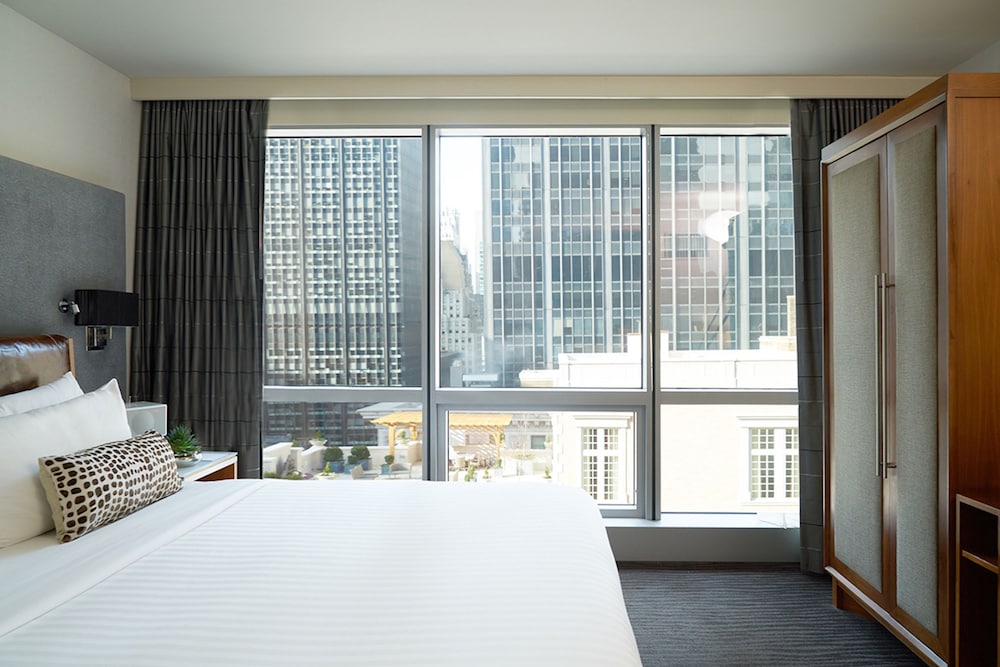 PREMIUM, KING BED