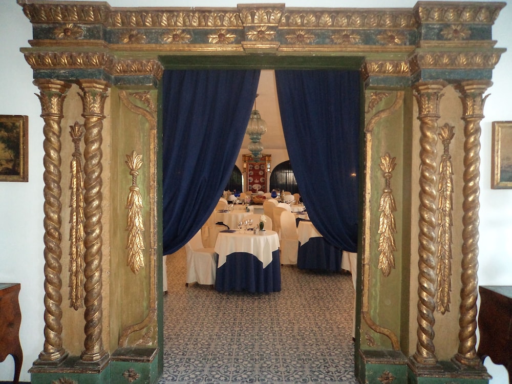 Lobby at Arathena Rocks, GIARDINI NAXOS