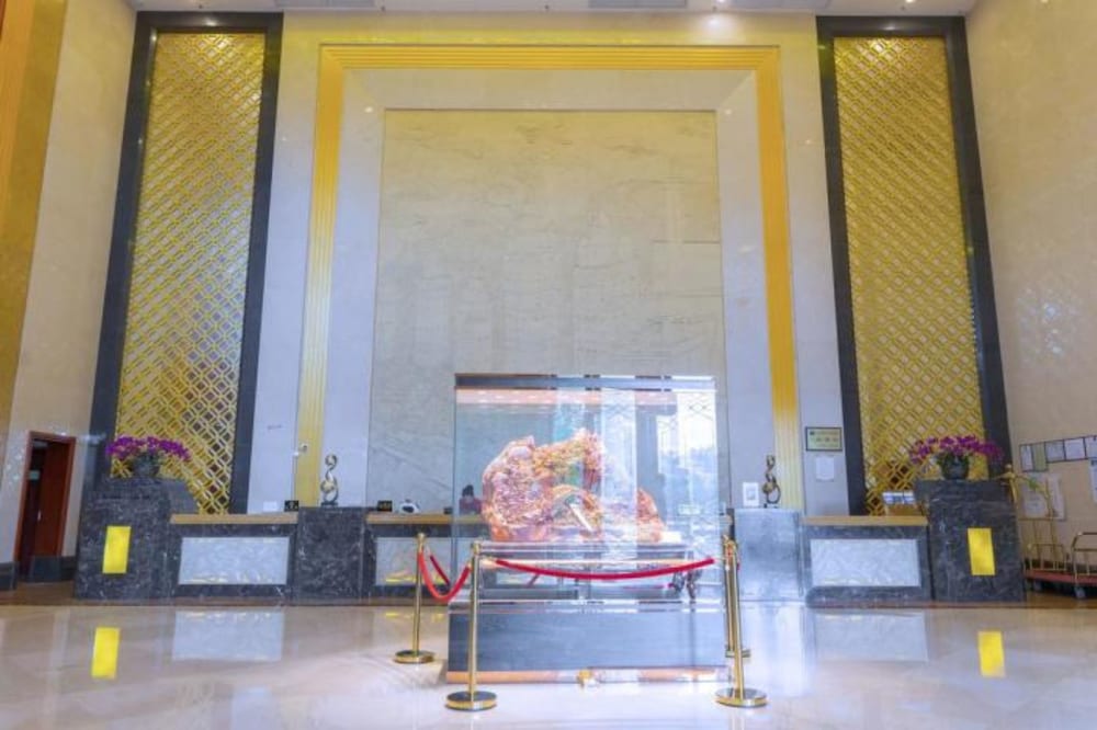 Taishan Bojue Hotel 10/69