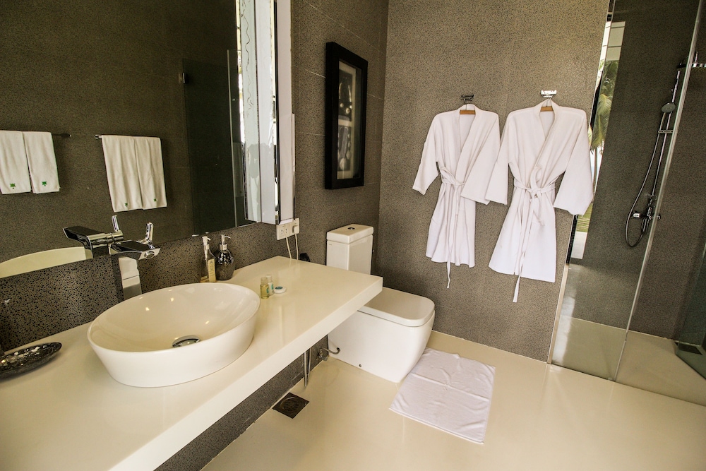 Green Turtle Villa 45/50