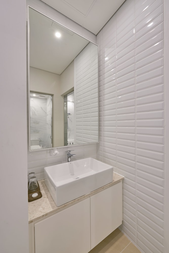 Madrid Hotel Gwangju 4/39
