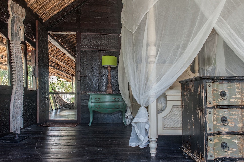 Most Exotic Beachfront Villa Keong 34/67