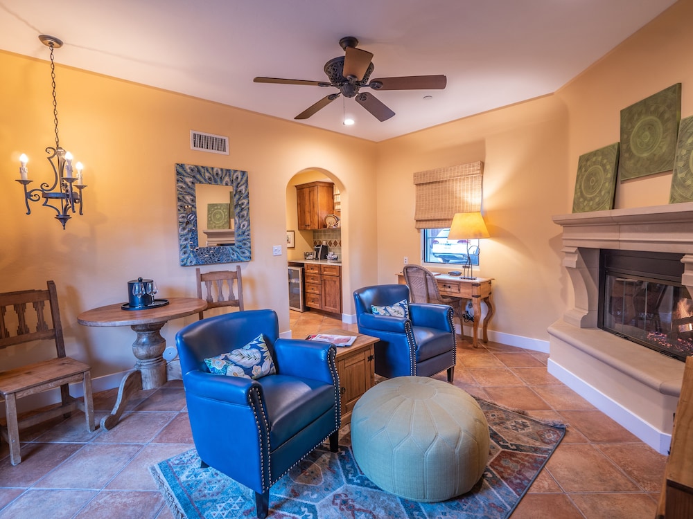 Su Nido All Suites Boutique Inn 37/64