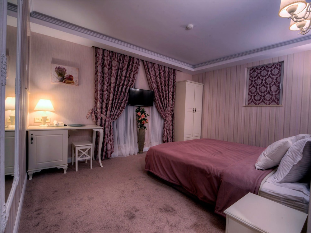 Family Hotel Agoncev 8/41