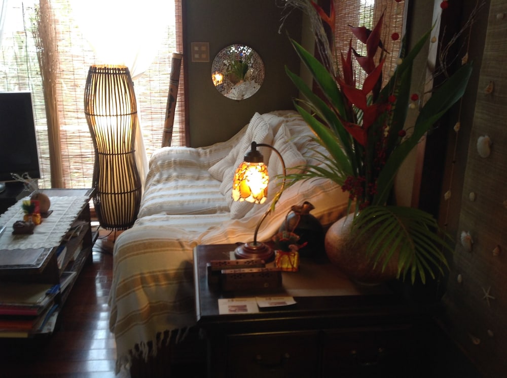 Milk-Ya Women-Only Guest House 33/50