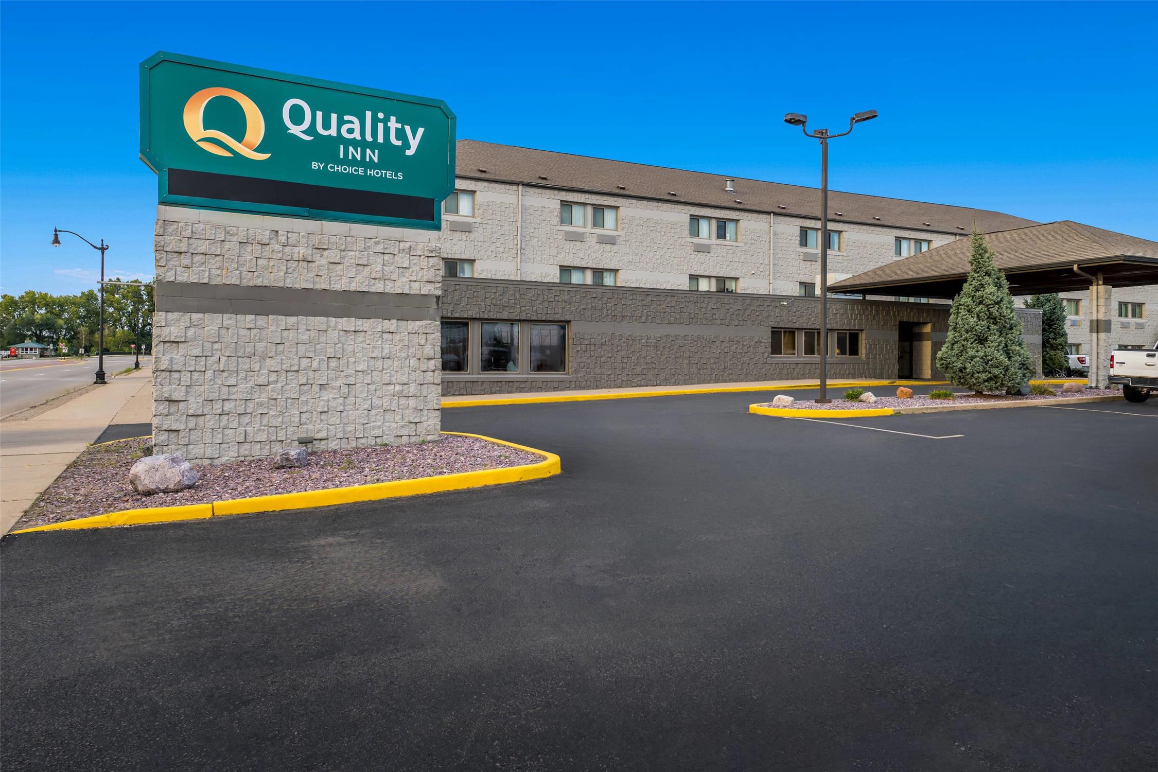 Quality Inn La Crosse North 20/24