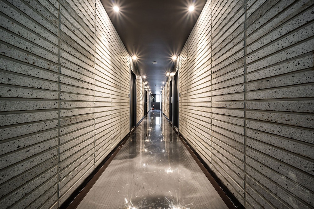 Stay Month Hotel 17/35