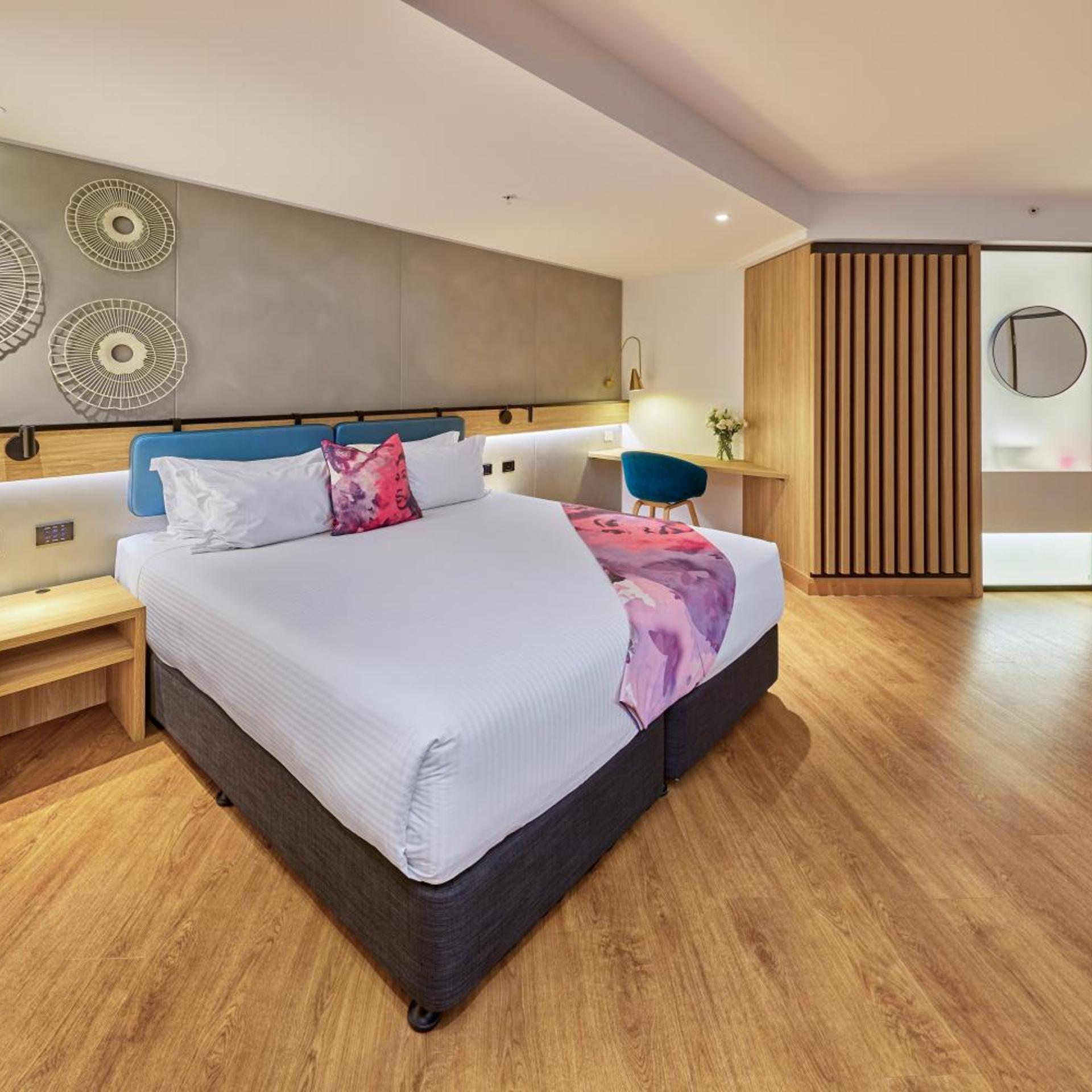 Urban, Master, King Bed