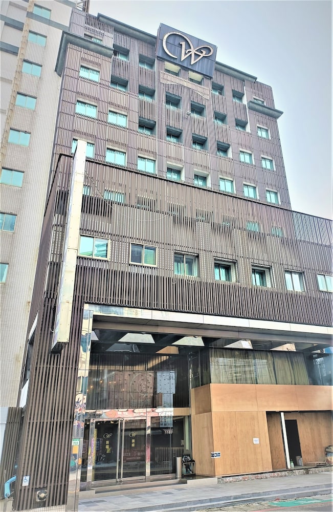 Well Garden Hotel 1/50