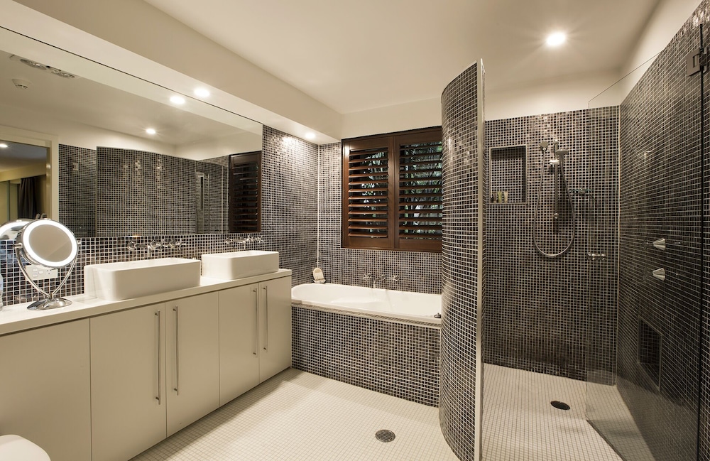 JAMALA WILDLIFE LODGE 50/50