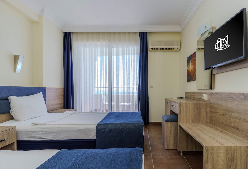 Arsi Blue Beach Hotel 15/50