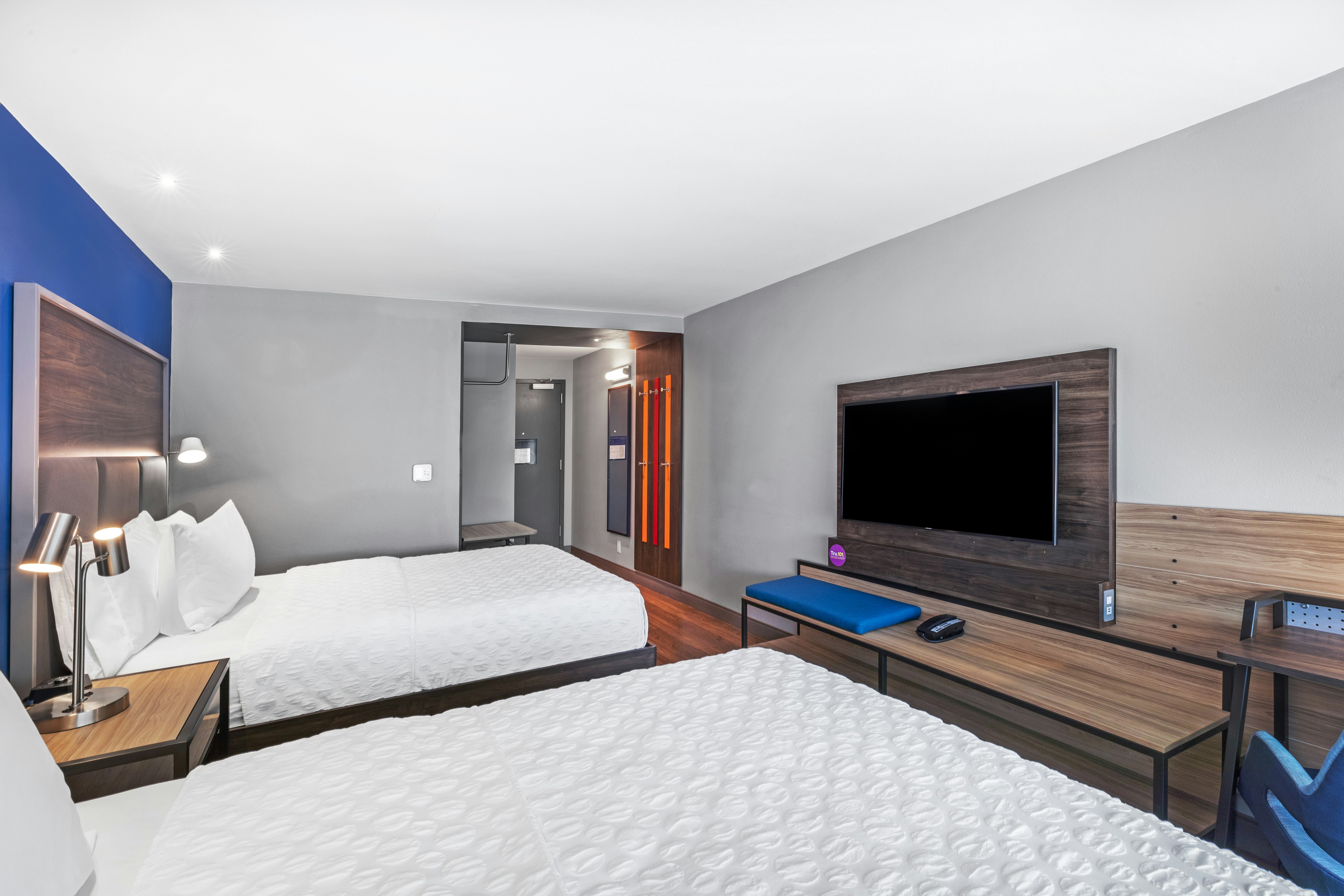 room, 2 queen beds