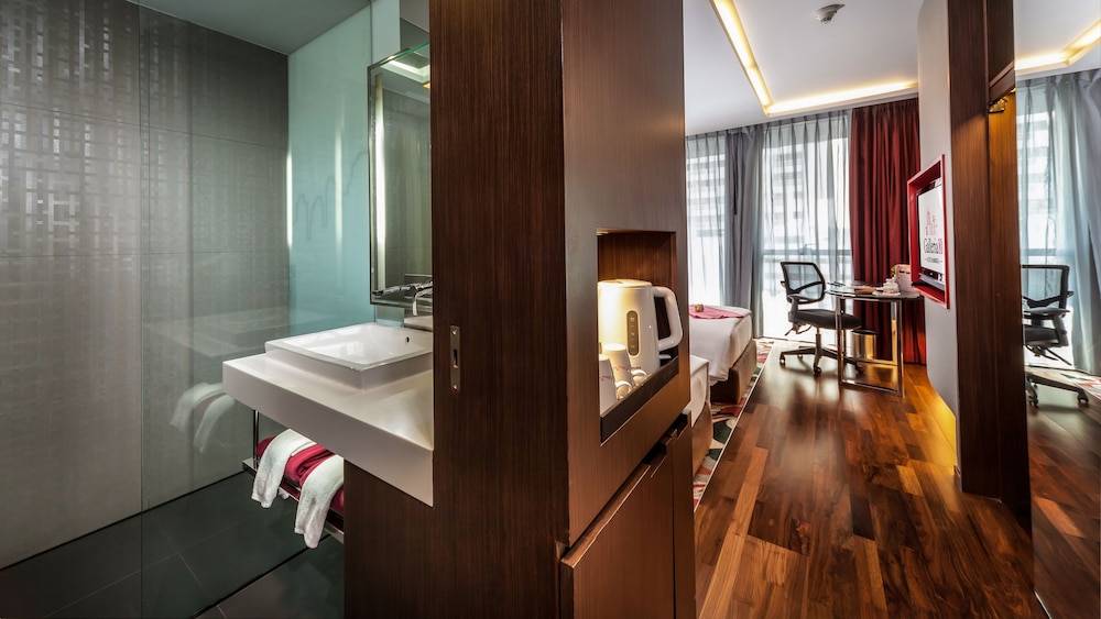 Galleria 10 Hotel Bangkok 22/56