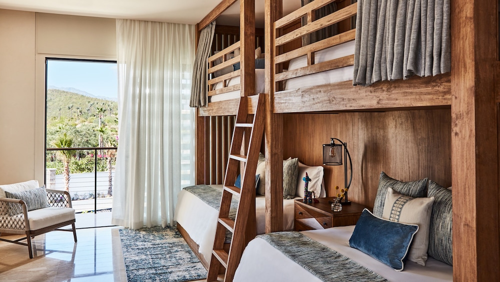 Chileno Bay Resort And Residences 55/76