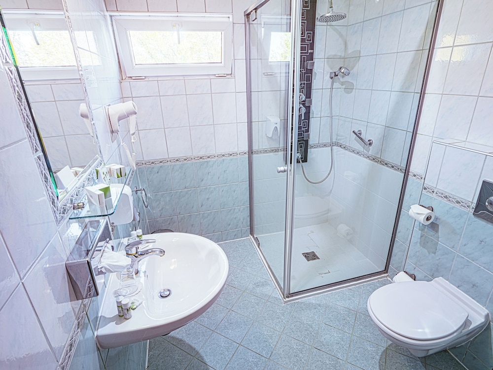 Holiday Beach Budapest Wellness 69/72