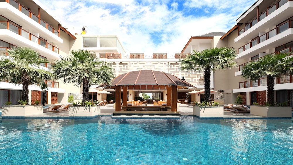 The Bandha Hotel & Suites 8/107