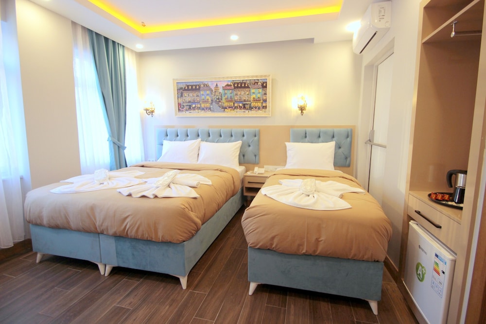 Hira Hotel 23/57