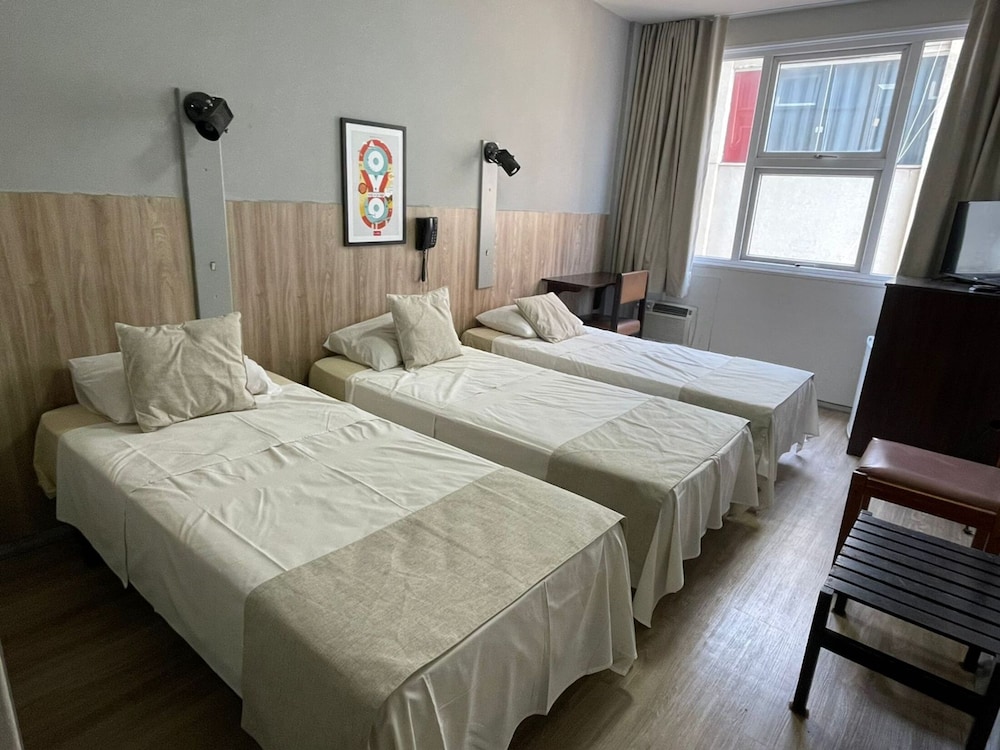 Cannes Hotel 13/43