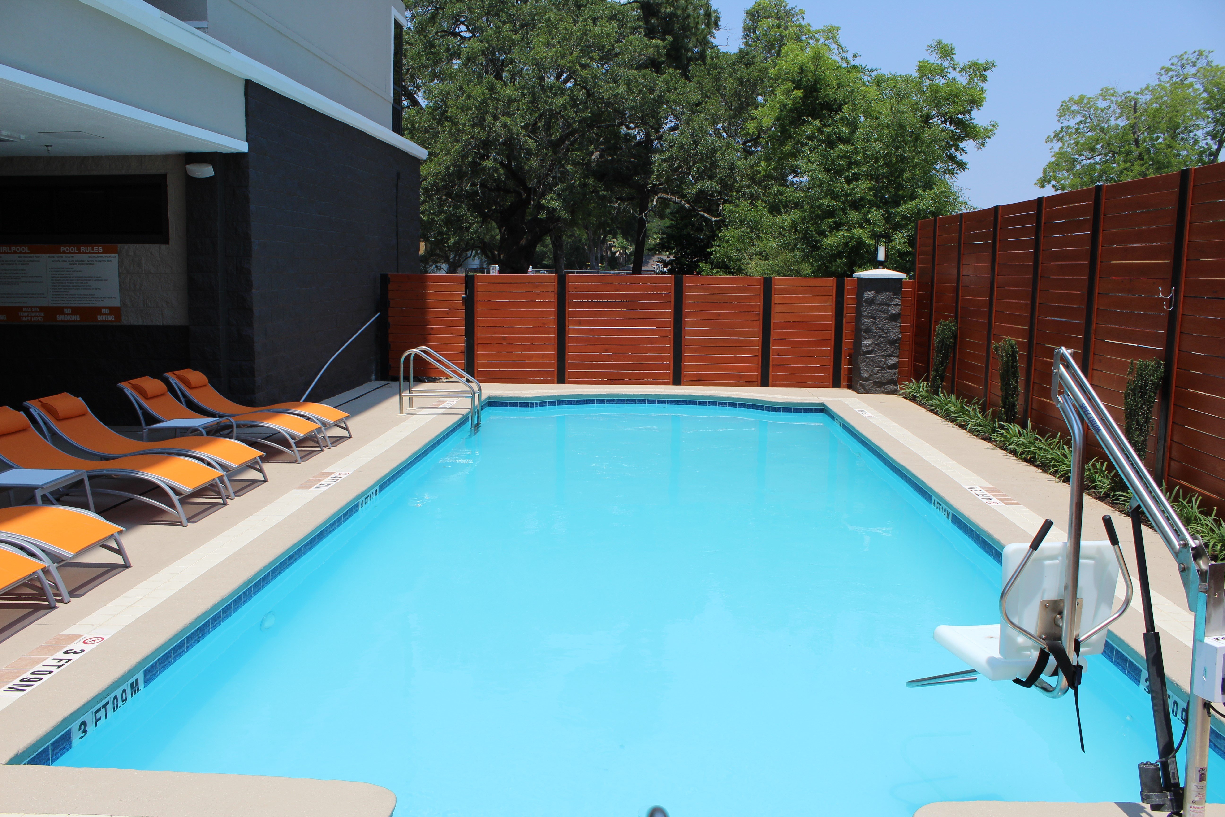 Holiday Inn Pensacola - University Area by IHG 14/31