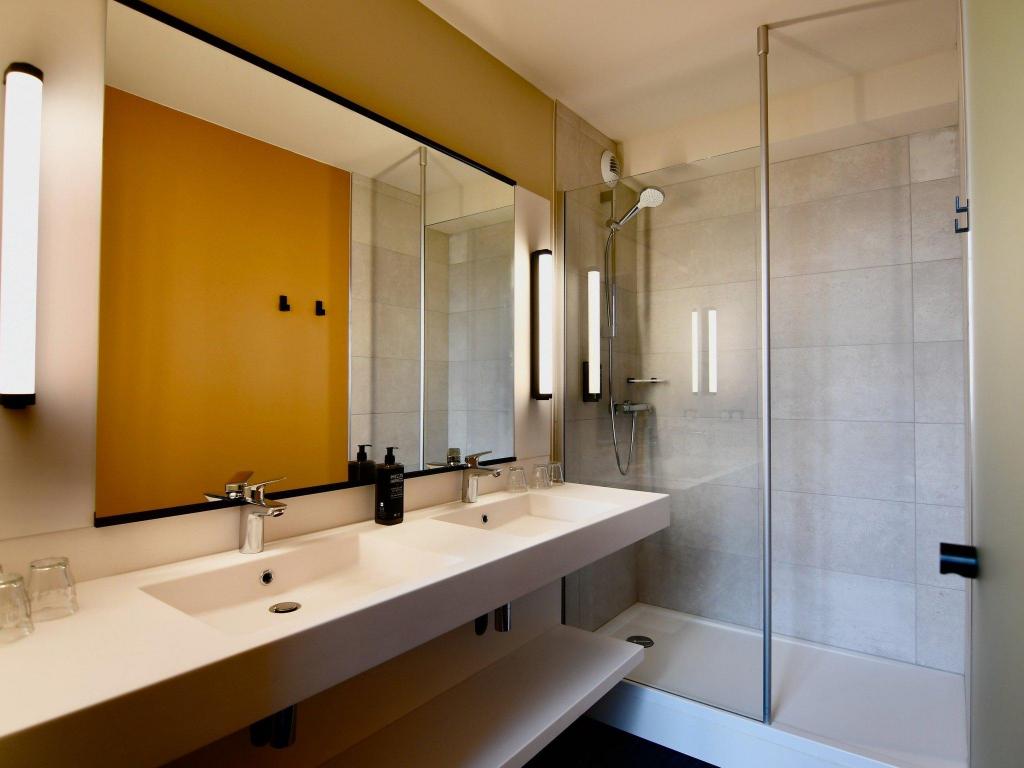 غرفة بسرير مزدوج مع سرير إضافي، Ibis Styles Saint Nazaire Centre Gare 3/4