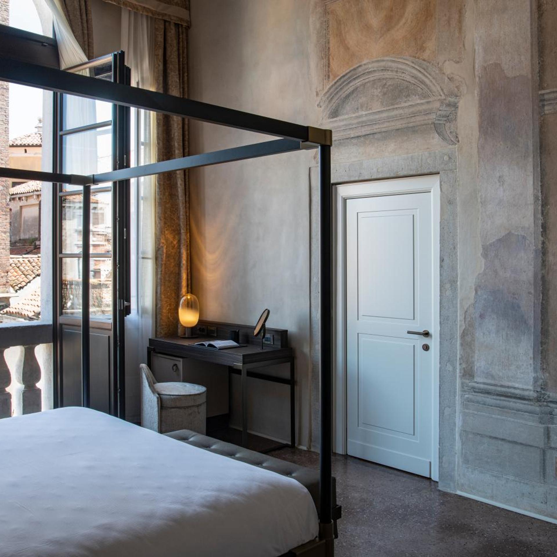 Palazzo De Polo 21/50